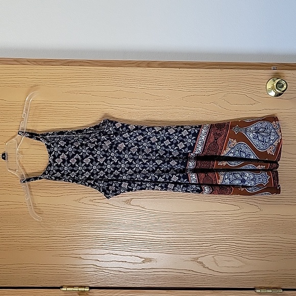 Halter top dress - Picture 2 of 4